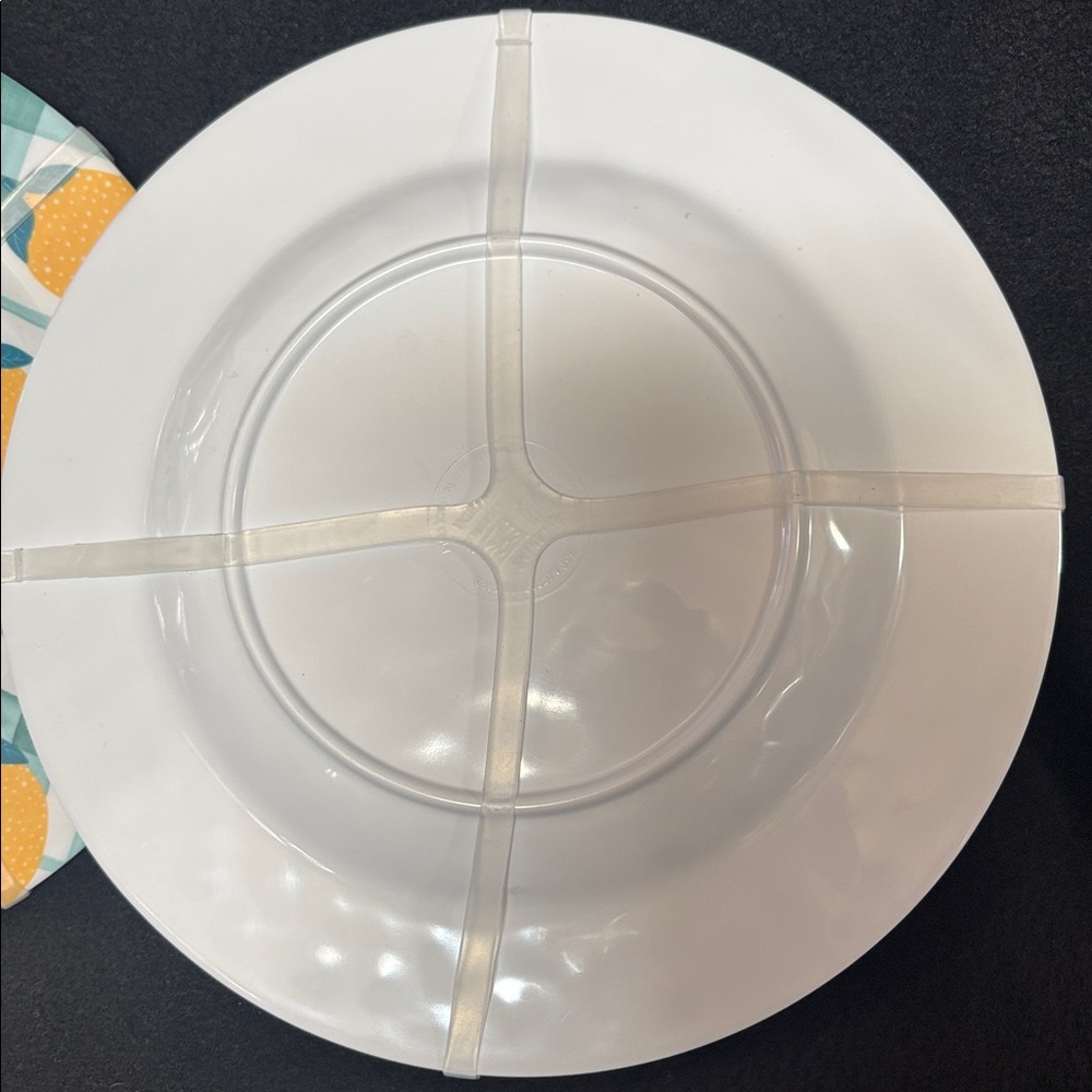Lemon Spring Plates 8 piece - Picture 4 of 4